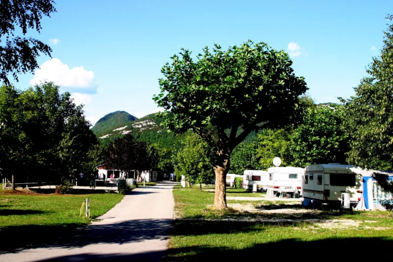 Emplacement Nu Sans Électrcité