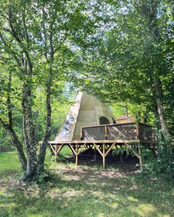 Accommodation - Luxery Teepee - 2 Bedrooms - With Toilet Blocks - Camping La Clairière