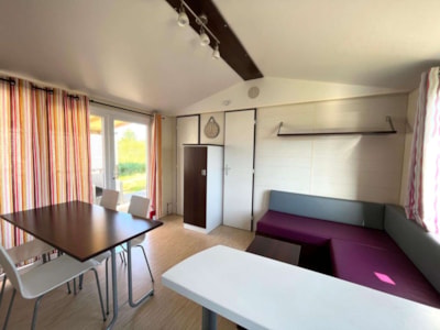 Cosy 3-bedroom mobile home 66