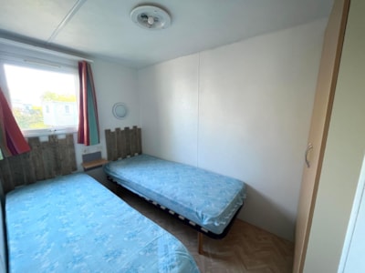 Mobile home with dressing room
