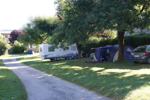 Pitch - Pitch (Tent/Caravan/Camping-Car ) - image n°6 - Idéal Camping