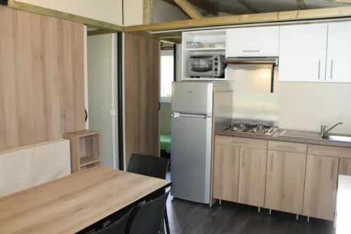 Huuraccommodatie(s) - Chalet Morea 25M² + Overdekt Terrase 8M² - image n°4 - Idéal Camping