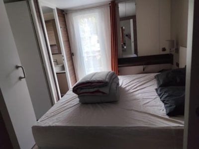 Mobile-home Grand confort with TV- Tulipe