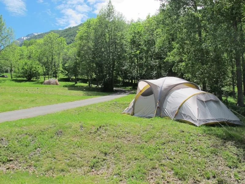 Forfait Confort (1 Tente, Caravane Ou Camping-Car / 1 Voiture / Électricité 10A)