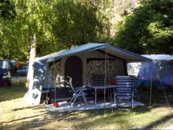 Emplacement - Forfait 1 Motard Avec Tente - image n°3 - Camping la Cascade