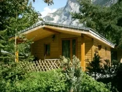 Locatif - Chalet Grand Confort 45m² - 2 chambres - Camping la Cascade