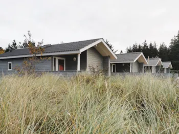 Location - Cabin Model 4 Ny 'Hyggelig' 3-Roomscabin (36 M2, W. Shower+Wc) - Stjerne Camping