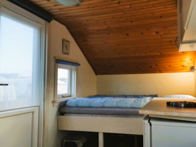Cabin Model 1 1-room cabin (10m2) with double bed