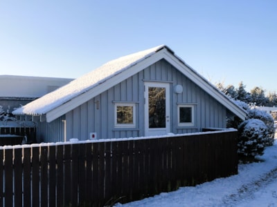 Cabin Model 1 1-room cabin (10m2) with double bed