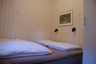 Cabin Model 4 ny 'hyggelig' 3-roomscabin (36 m2, w. shower+wc, 2 bedroom)