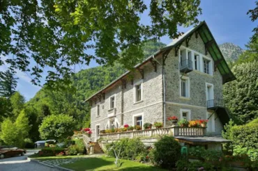 Camping Le Château de Rochetaillée - Isere