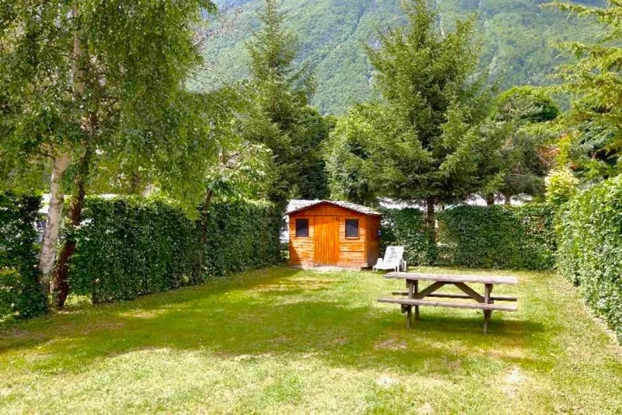 Emplacement - Forfait Emplacement Privilège - Camping Le Château de Rochetaillée