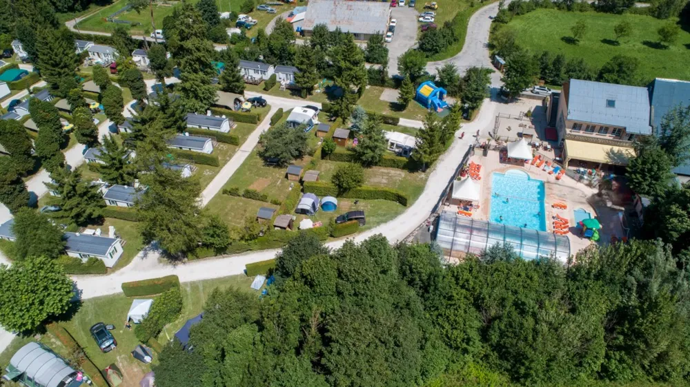 Camping Le Château de Rochetaillée