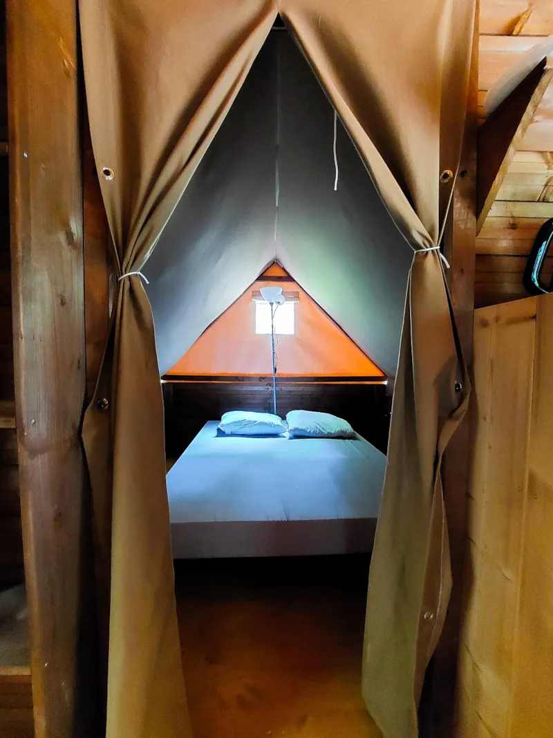 Cabane “Tribu” Avec Cuisine, Sans Salle De Bain