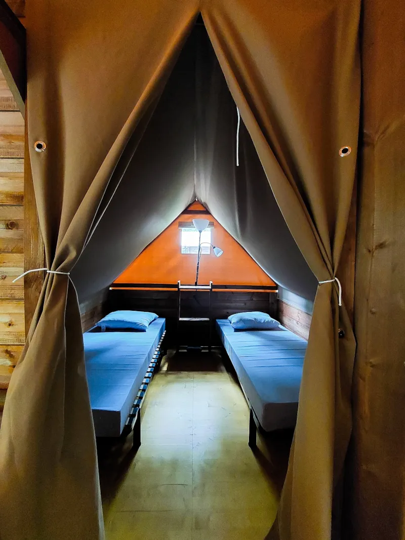 Cabane “Tribu” Avec Cuisine, Sans Salle De Bain