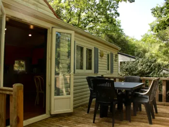 Location - Mobil-Home “Flores” Climatisé Avec Salle De Bain Et Cuisine - Camping  Domaine des Bords de Cèze