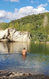 Foto #57 van Camping  Domaine des Bords de Cèze