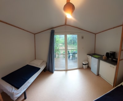 Chalet "Ready to Camp" with small kitchen, no bathroom — 2