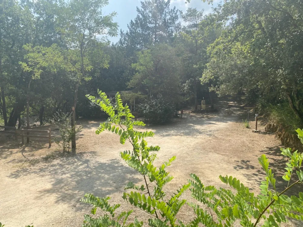 Stellplatz - Zeltplatz Für Radfahrer Oder Wanderer - Camping  Domaine des Bords de Cèze
