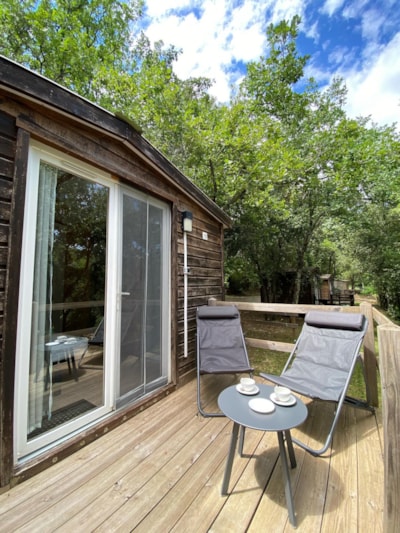 Small hotel chalet with bathroom, no kitchen — 5