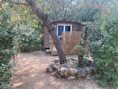 Chalet "Ready to Camp" with small kitchen, no bathroom — 1