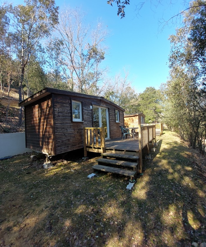 Grand Chalet Avec Salle De Bain Et Cuisine