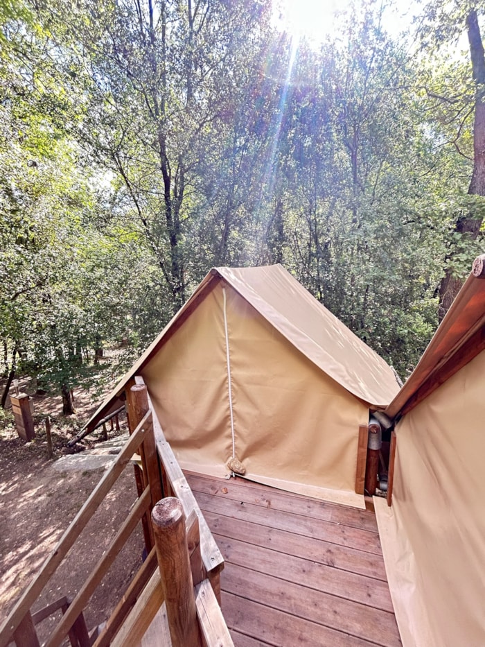 Caba’Tente Avec Salle De Bain Et Cuisine