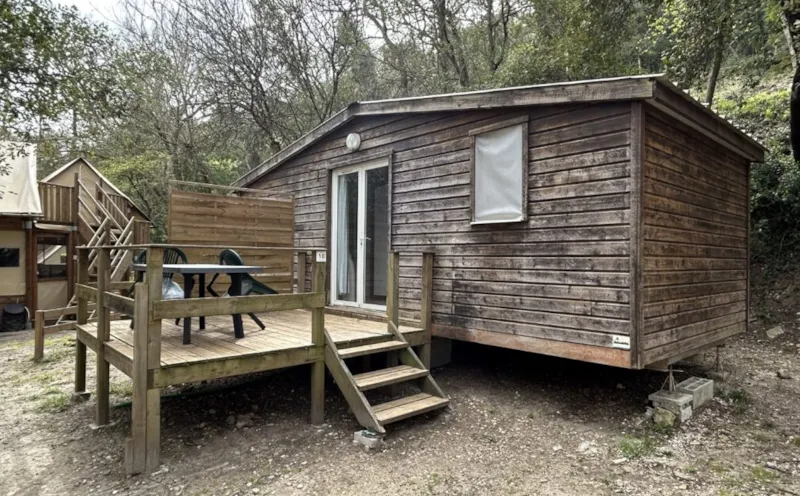Grand Chalet Deux Chambres Avec Salle De Bain Et Cuisine