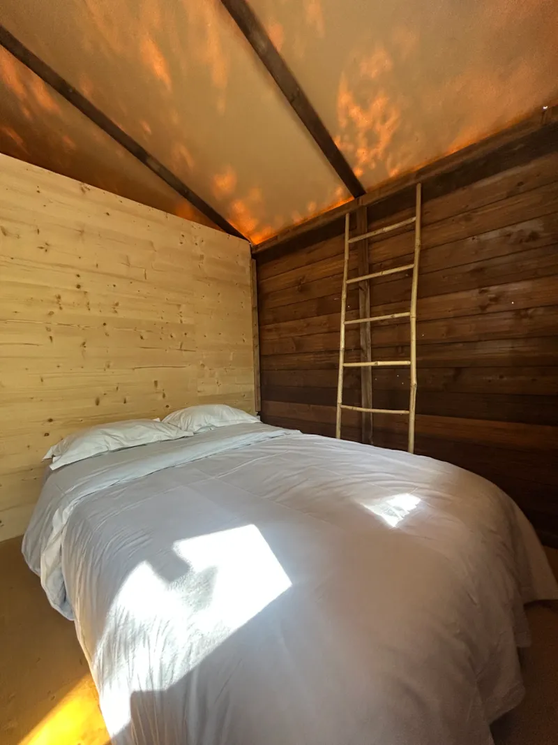 Paillote Avec Salle De Bain Et Cuisine