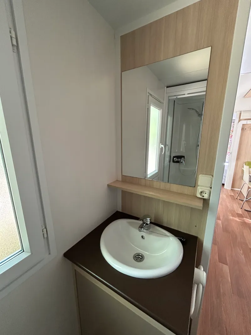 Mobil-Home “Sun Roller” Climatisé Avec Salle De Bain Et Cuisine