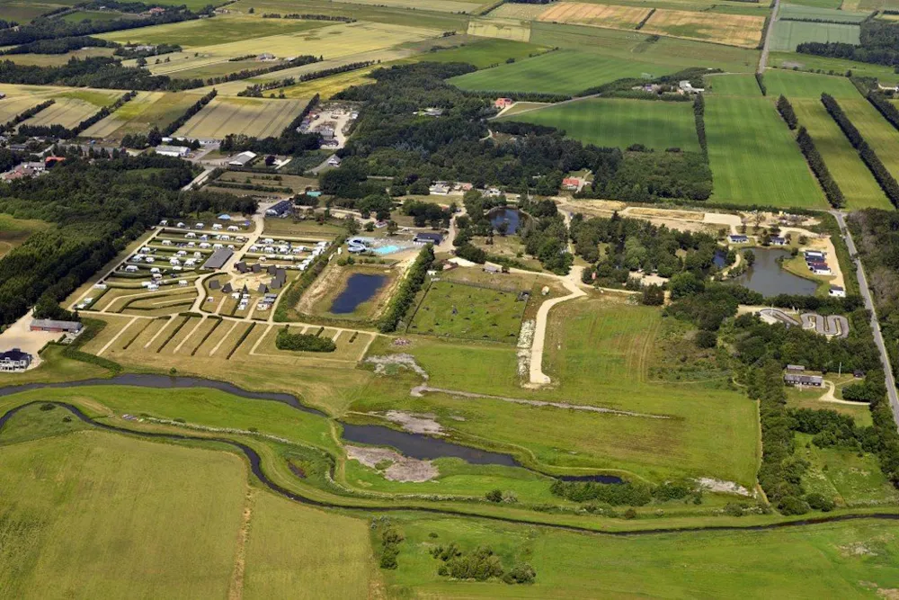 Pitch - Pitch + Tent Or Caravan - Camping og Familiepark West