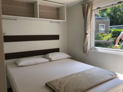 MOBILE-HOME BELLA WITH PRIVATE GARDEN — 3