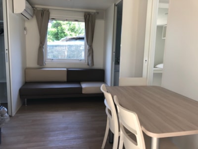 MOBILE-HOME BELLA WITH PRIVATE GARDEN — 4