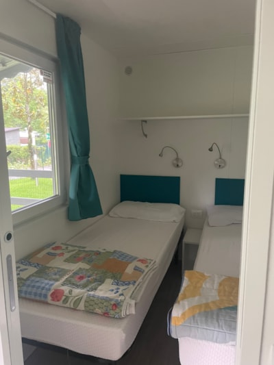 MOBILE-HOME BELLA 6 PLACES WITH PRIVATE GARDEN — 4