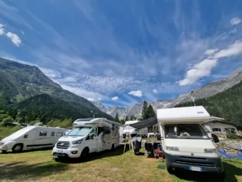 Stellplatz - Stellplatz Wohnwagen, Wohnmobil - Macugnaga Natural Camping