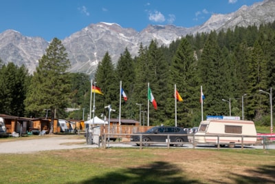 Pitch caravan or motor home — 8