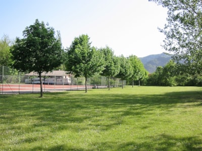 Pitch Package (1 tent, caravan / 1 car) + Electricity 5A