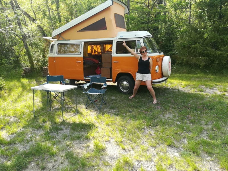 Stellplatz + Wohnmobil