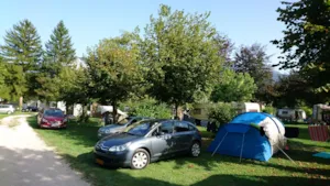 Emplacement - Forfait Emplacement CONFORT (Elec incluse) - Camping L'Arc-en-Ciel