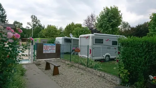Kampeerplaats(en) - Campingcard Acsi (Elektriciteit Inbegrepen) - image n°5 - Camping L'Arc-en-Ciel