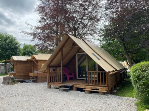 Location - Lodge Toile Et Bois Isolée - 42 - Clim - image n°1 - Camping L'Arc-en-Ciel