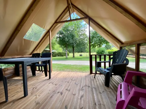 Location - Lodge Toile Et Bois Isolée - 41 - Clim - image n°3 - Camping L'Arc-en-Ciel