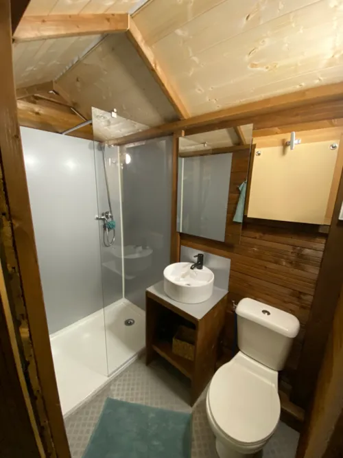 Location - Lodge Toile Et Bois Isolée - 42 - Clim - image n°9 - Camping L'Arc-en-Ciel