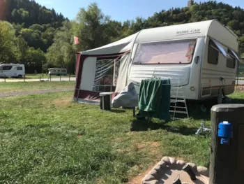 Stellplatz - Alf Premium Plus Stellplatz - Moselcampingplatz Alf 