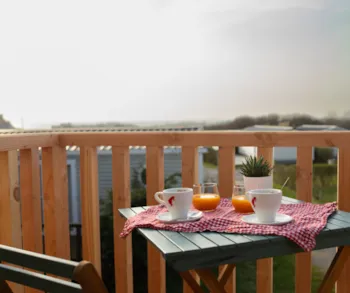 Mietunterkunft - Die Hochgelegene Hütte - Camping l’Eglantier