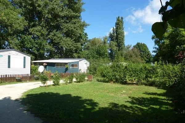 Camping Domaine Beauséjour - image n°3 - Isere