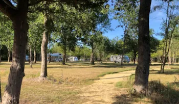 Stellplatz - Stellplatz : Wohnmobil - Domaine les Epinettes