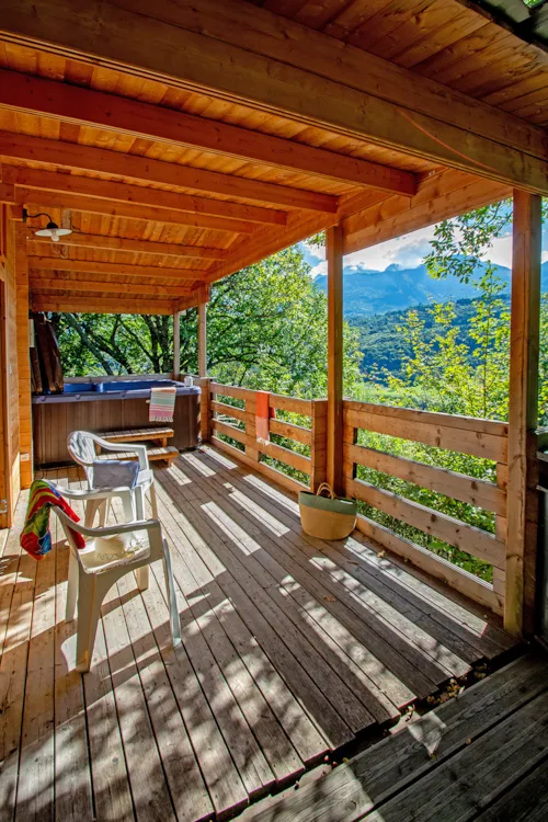 Mietunterkunft - Premium-Ferienhaus 6-8 Personen + Spa - image n°9 - Camping Le Champ Long