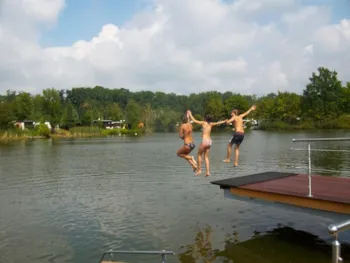 Stellplatz - Sommerspezial - Camping am Hirschfeldsee - Sperrfechter Freizeitpark