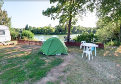 Tent for cyclists — 1